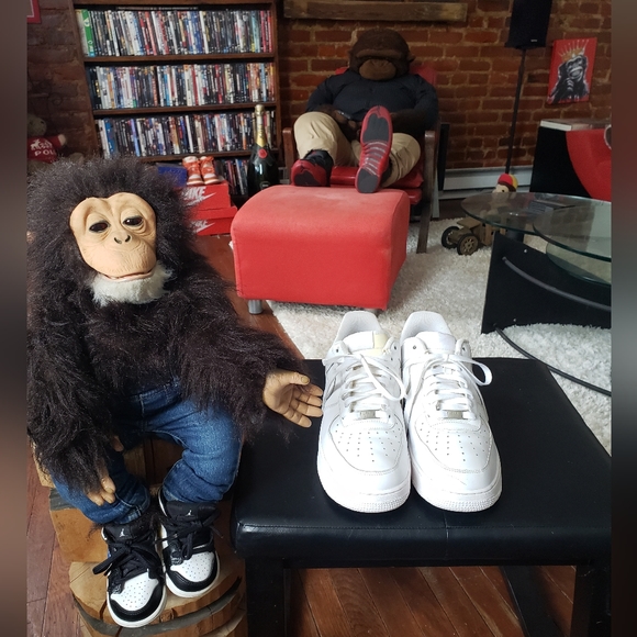 Nike Air Force One - Picture 2 of 11